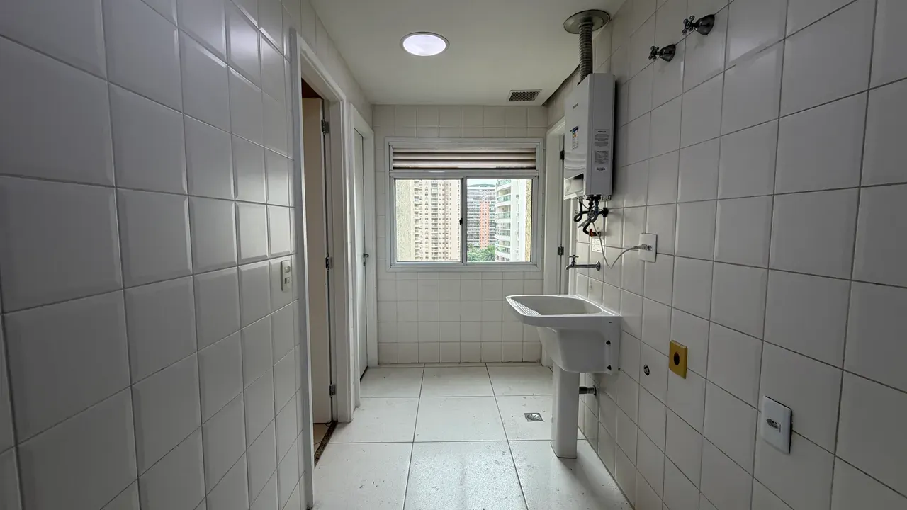 122 m² apartment with 3 bedrooms and garden views — photo 22
