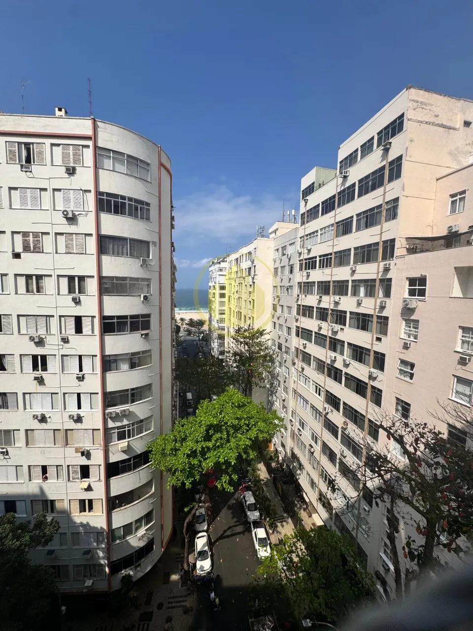 300 m² apartment with 3 bedrooms and an open-plan kitchen — photo 15