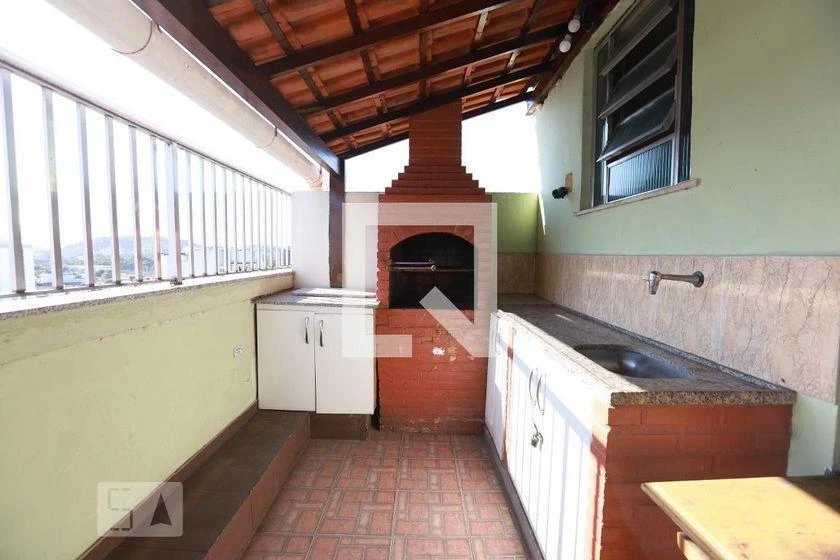 Apartamento de 2 quartos com cozinha separada e 70 m² — photo 4
