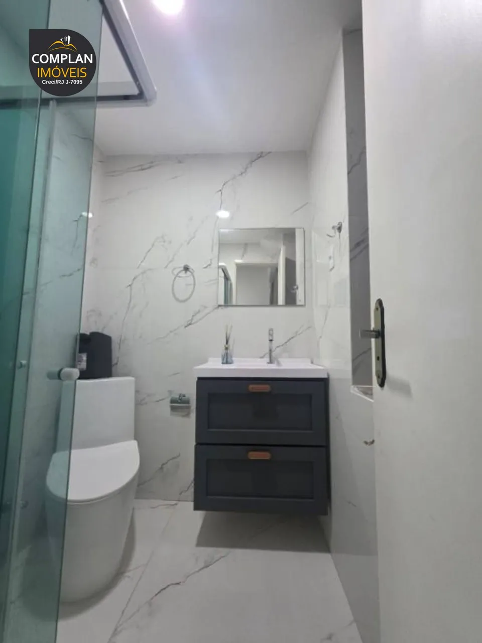 2-bedroom apartment with a washing machine in Rio de Janeiro — photo 7