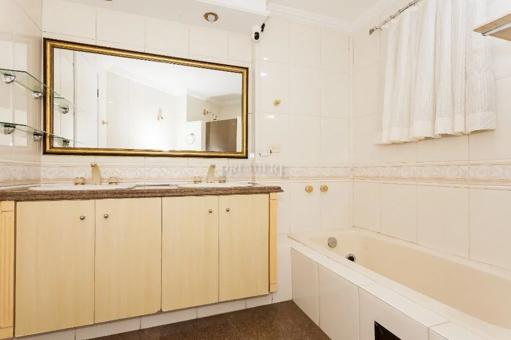 Квартира 237 м² с 2 суитами и газовой плитой — photo 8