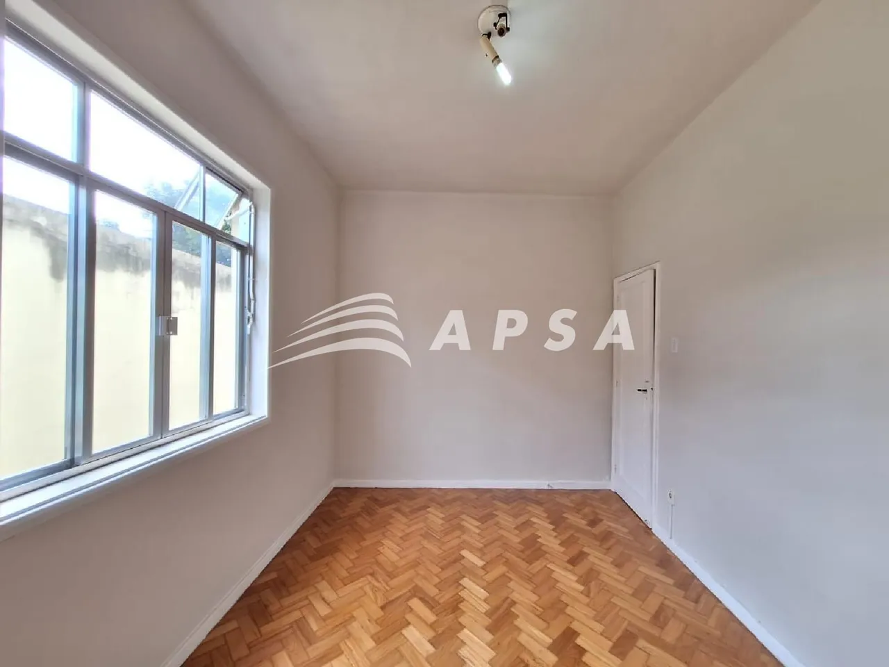 Apartamento sem mobília com 2 dormitórios e área de serviço — photo 11