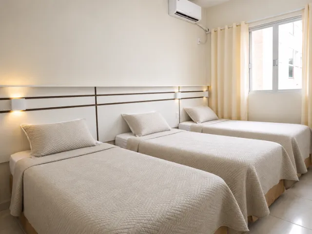 Apartamento amueblado con 2 dormitorios y ducha de vidrio — photo 8