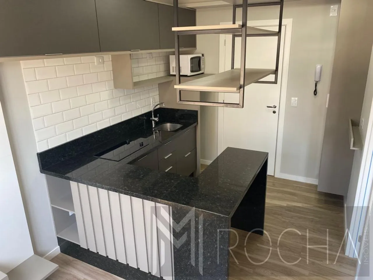 42 m² apartment with an open-plan kitchen