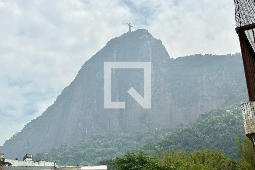 Mountain view in a one-bedroom apartment, 58 m² — photo 23