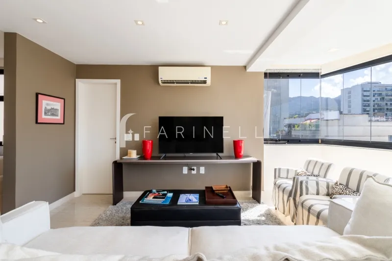 Furnished apartment, 189 m², with a grill on the balcony — photo 9