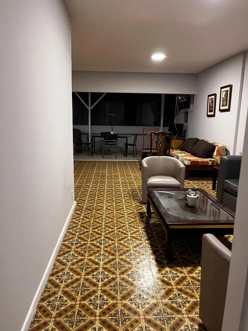 Furnished apartment with 3 bedrooms and 1 bathroom — photo 8