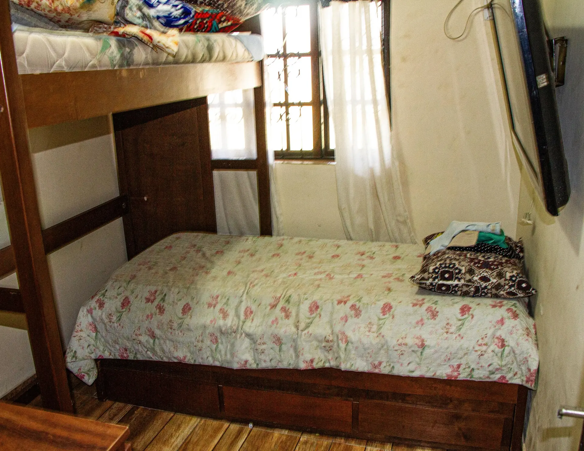 Furnished house with 4 bedrooms, 3 baths and a balcony — photo 10