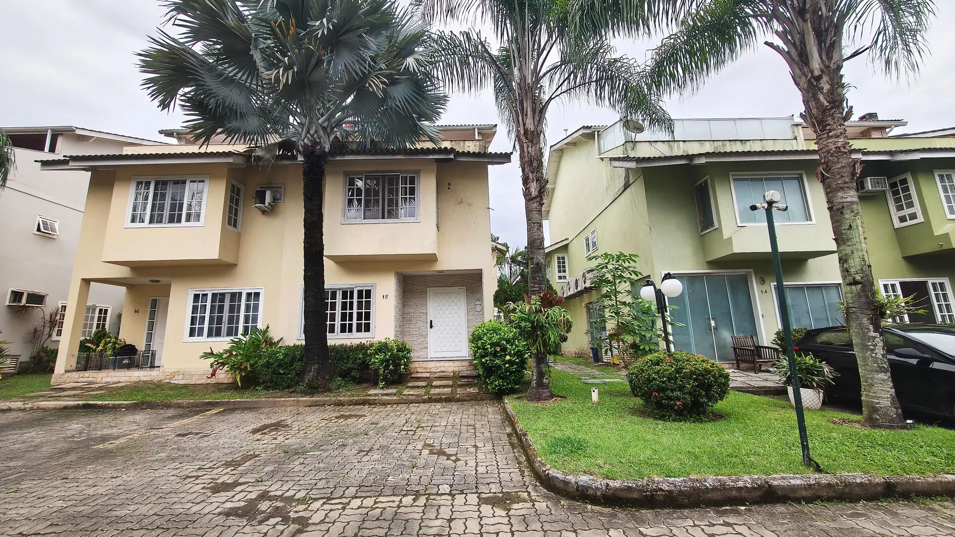 3-bedroom house with a walk-in closet in Rio de Janeiro — photo 13