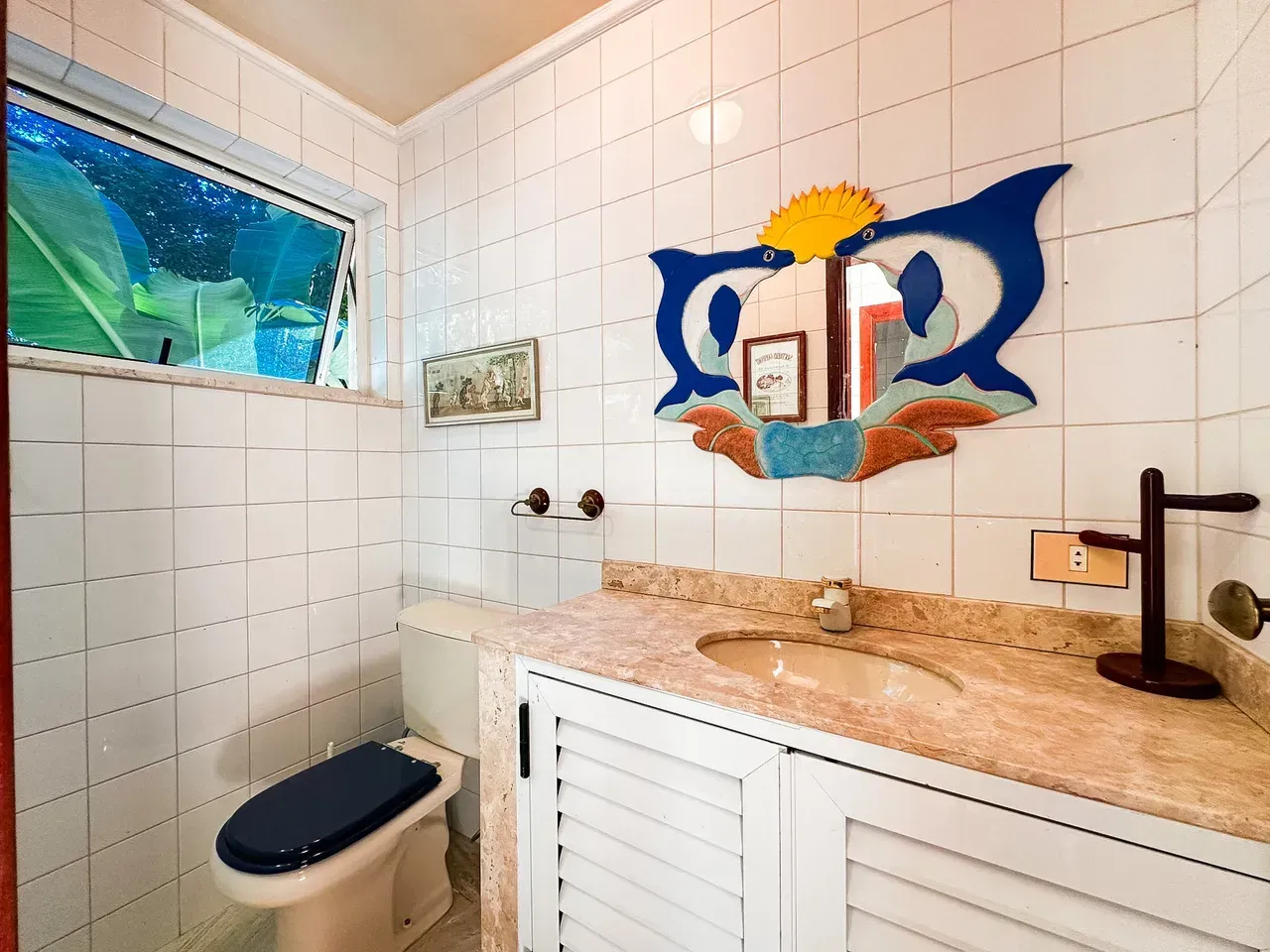 Casa com 4 quartos e 5 banheiros, varanda com churrasqueira — photo 3