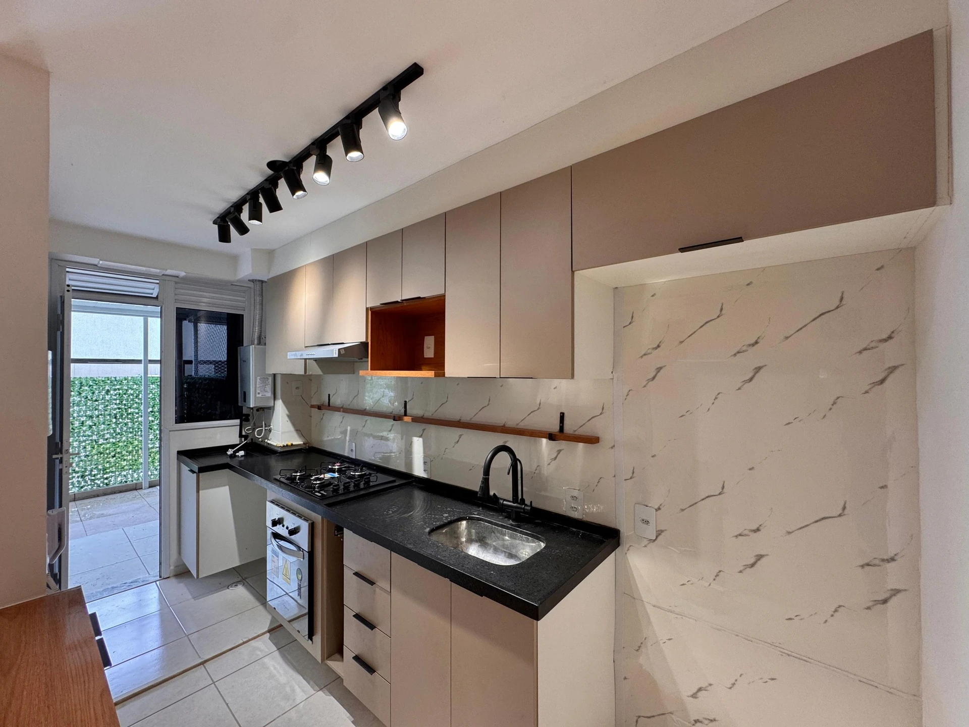 Washing machine in a 3-bedroom apartment, 80 m² — photo 4