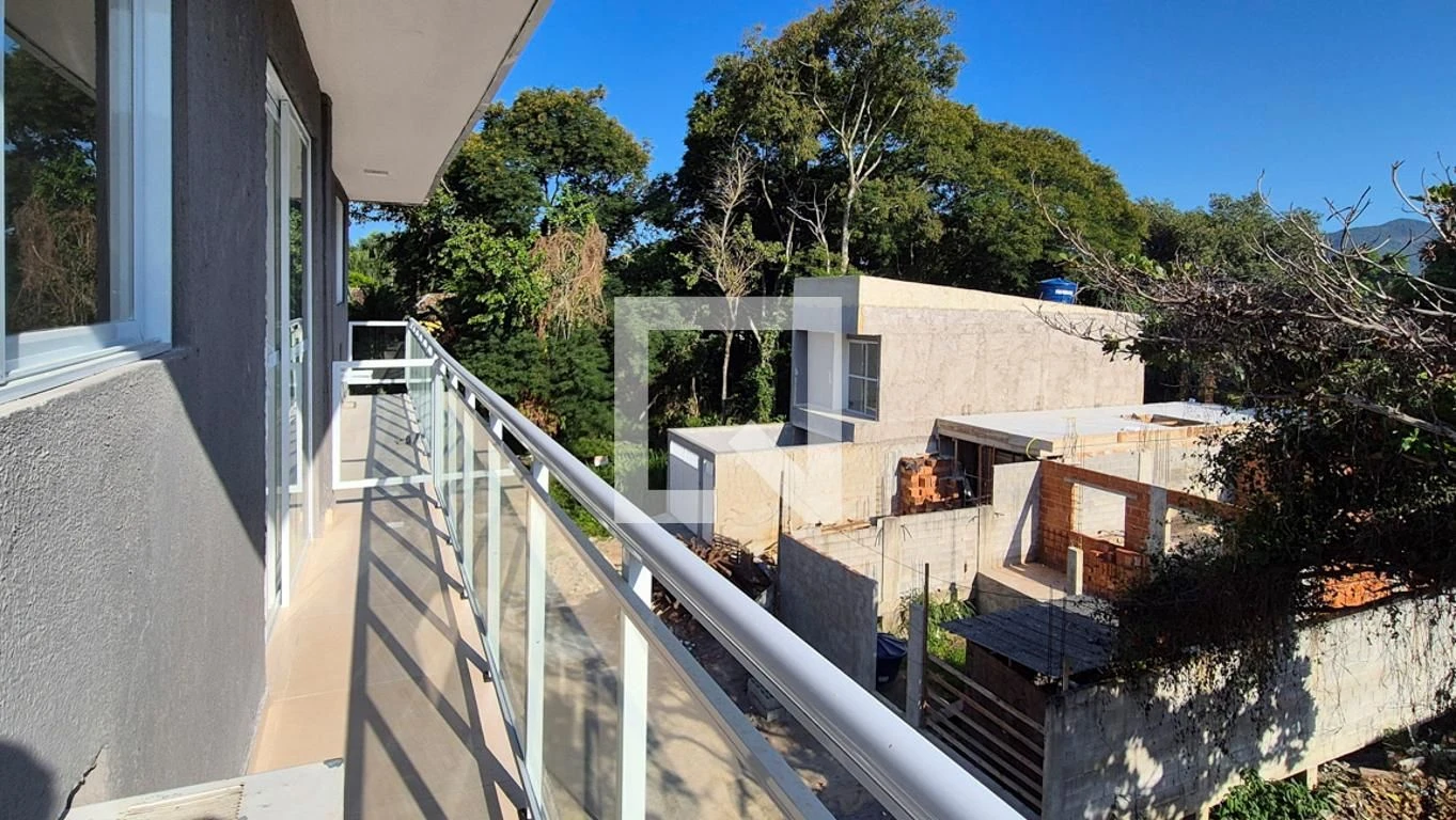 2-bedroom apartment with balcony and mountain view — photo 4