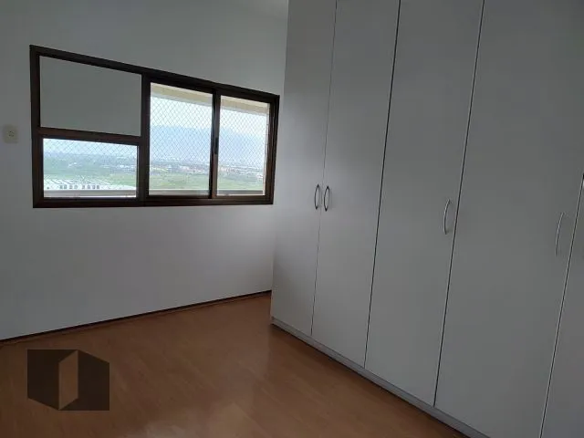 Apartment with a closed kitchen and 3 bedrooms — photo 5