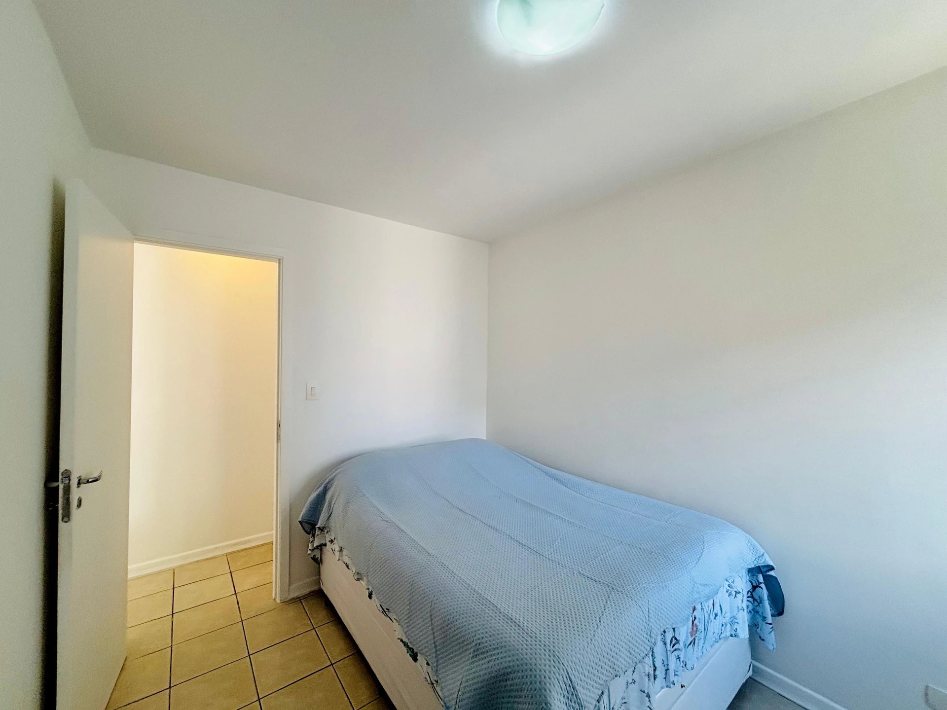 Apartamento mobiliado com cozinha integrada, 1 quarto — photo 4