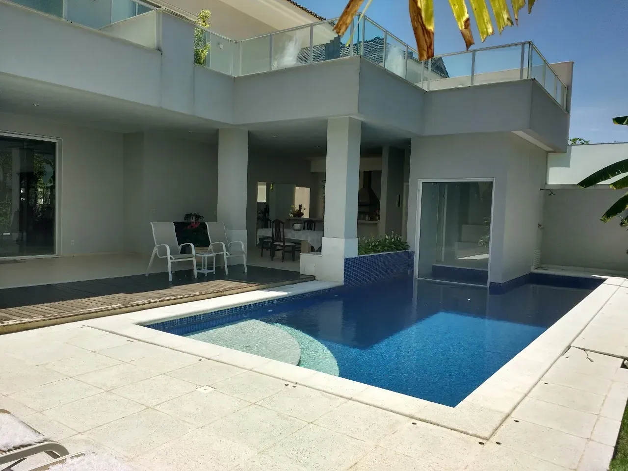 Furnished 5-bedroom house with 3 bathrooms and open-plan kitchen — photo 14