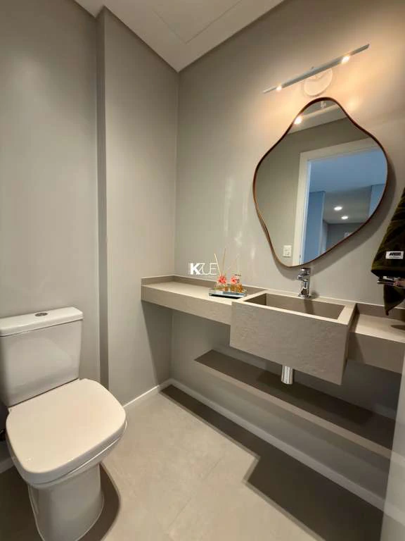Apartamento de 208 m² com cozinha em conceito aberto — photo 4