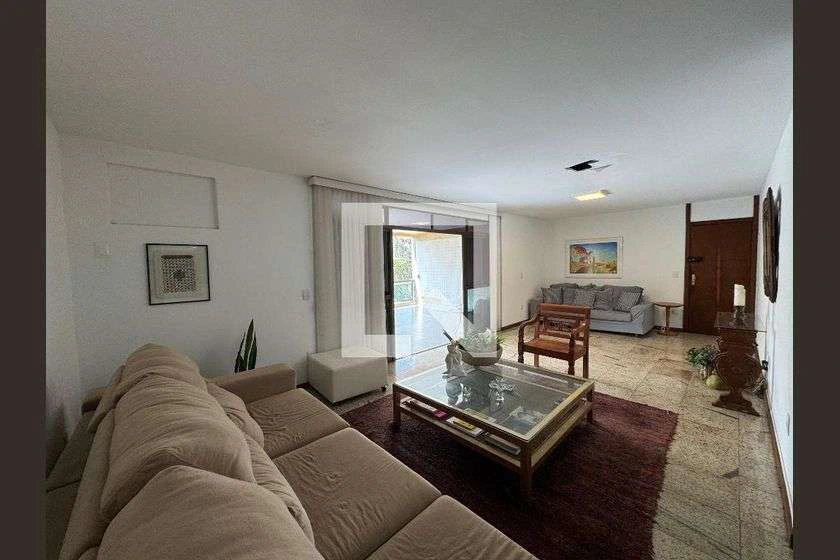 4-bedroom apartment with a balcony and 180 m² — photo 12