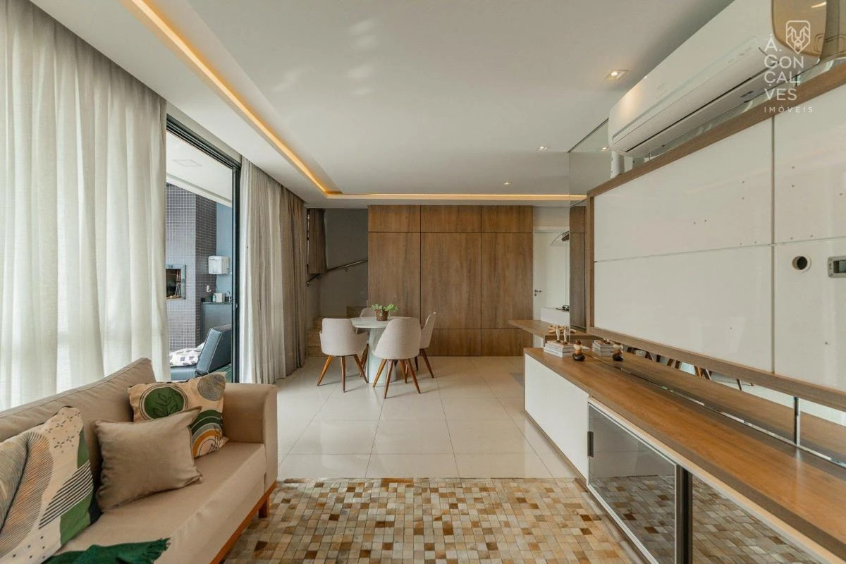 Furnished apartment, 150 m², with floor-to-ceiling windows — photo 17