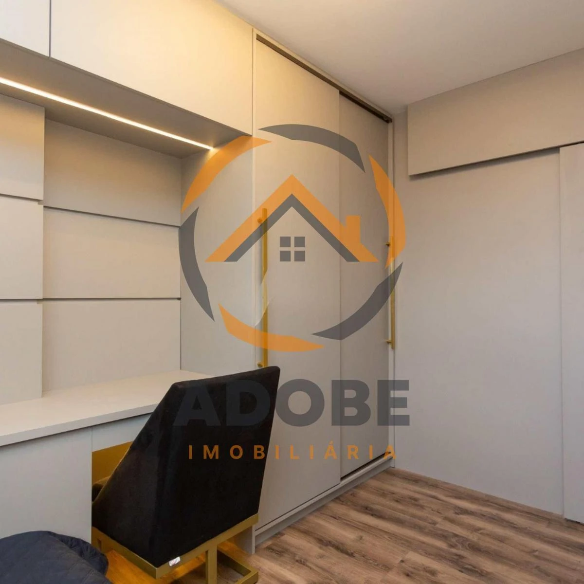 Застеклённый балкон и 3 спальни: квартира 88 м² — photo 7
