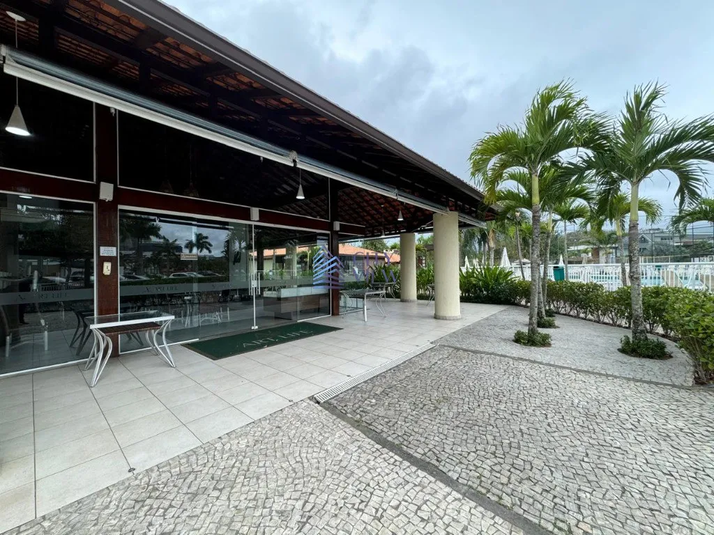 House with 5 bedrooms and 360 m² plus 4 parking spots — photo 61