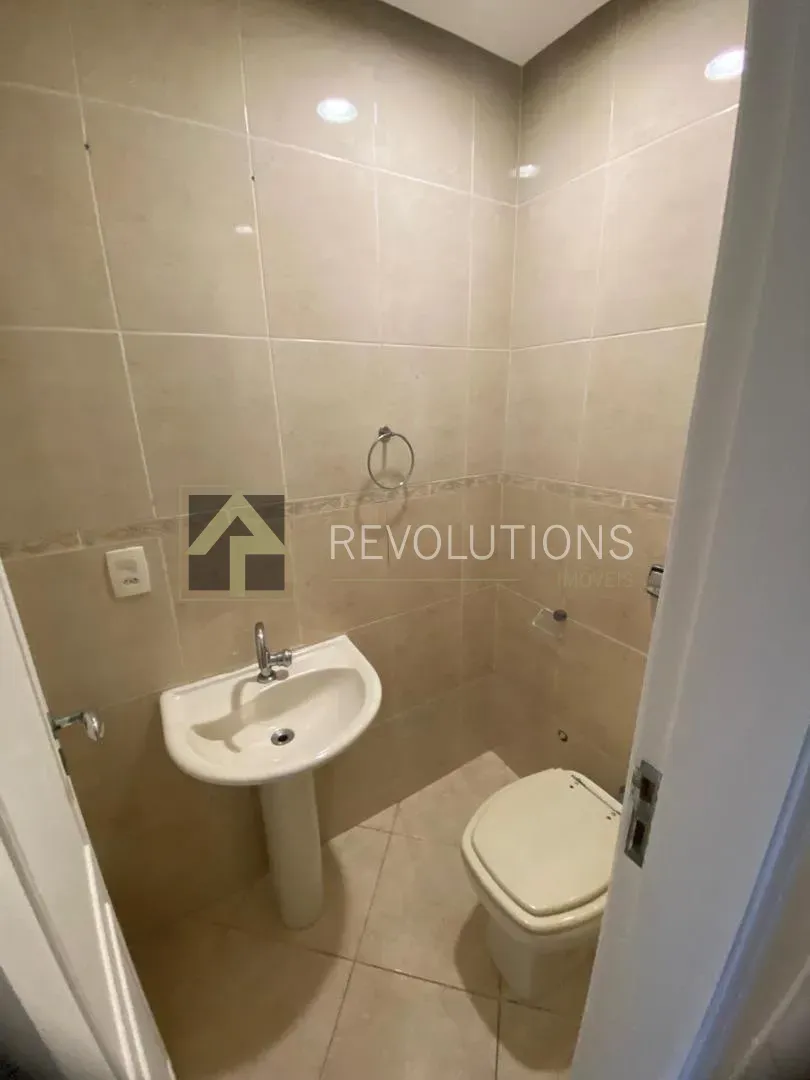 Apartamento de 3 quartos e 5 banheiros com varanda — photo 28