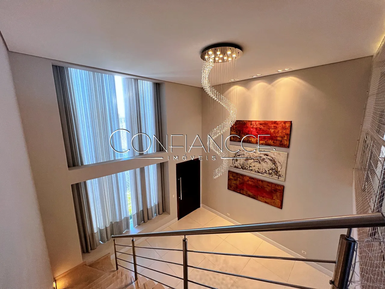 House with open-plan kitchen and 5 bedrooms and 5 baths — photo 10