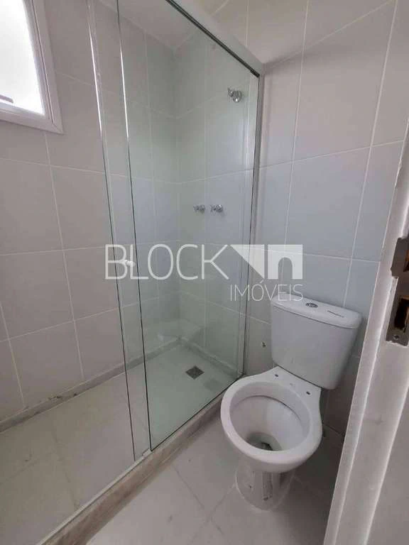 1-bedroom apartment with balcony and 49 m² — photo 26