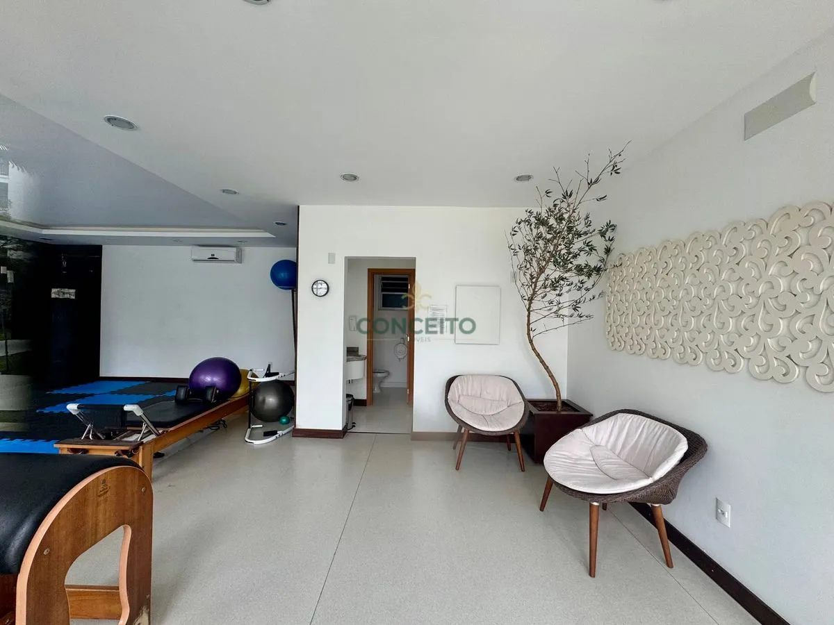 Unfurnished 154 m² apartment with a private garden — photo 9