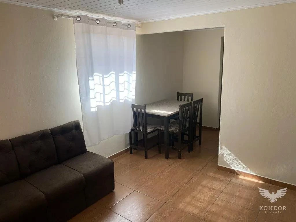 2-bedroom house with a washing machine in Curitiba