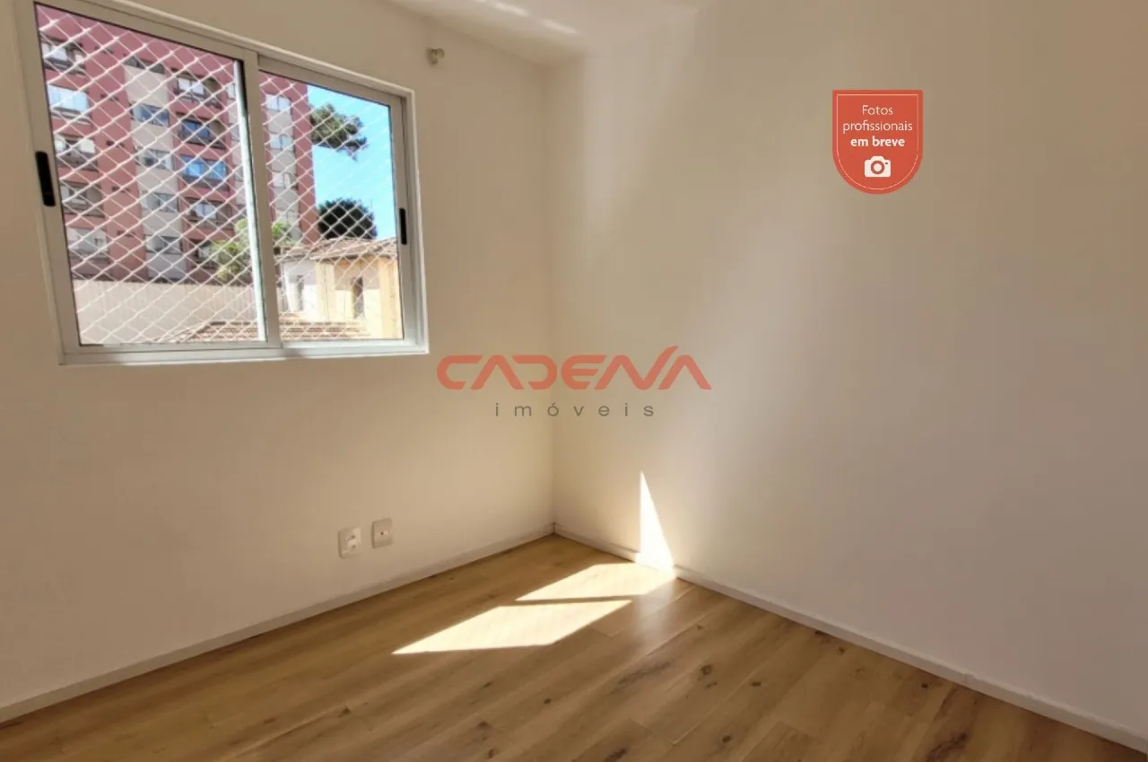 Home office in a 2-bedroom apartment, 33 m² — photo 2