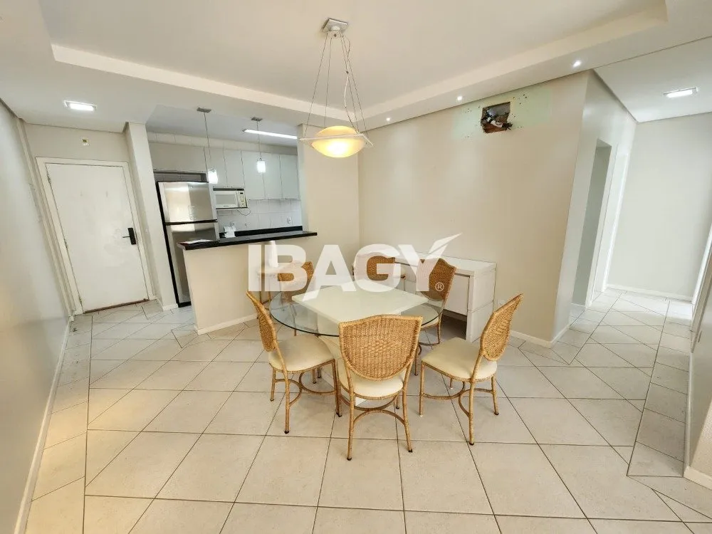 Furnished 3-bedroom apartment with a balcony