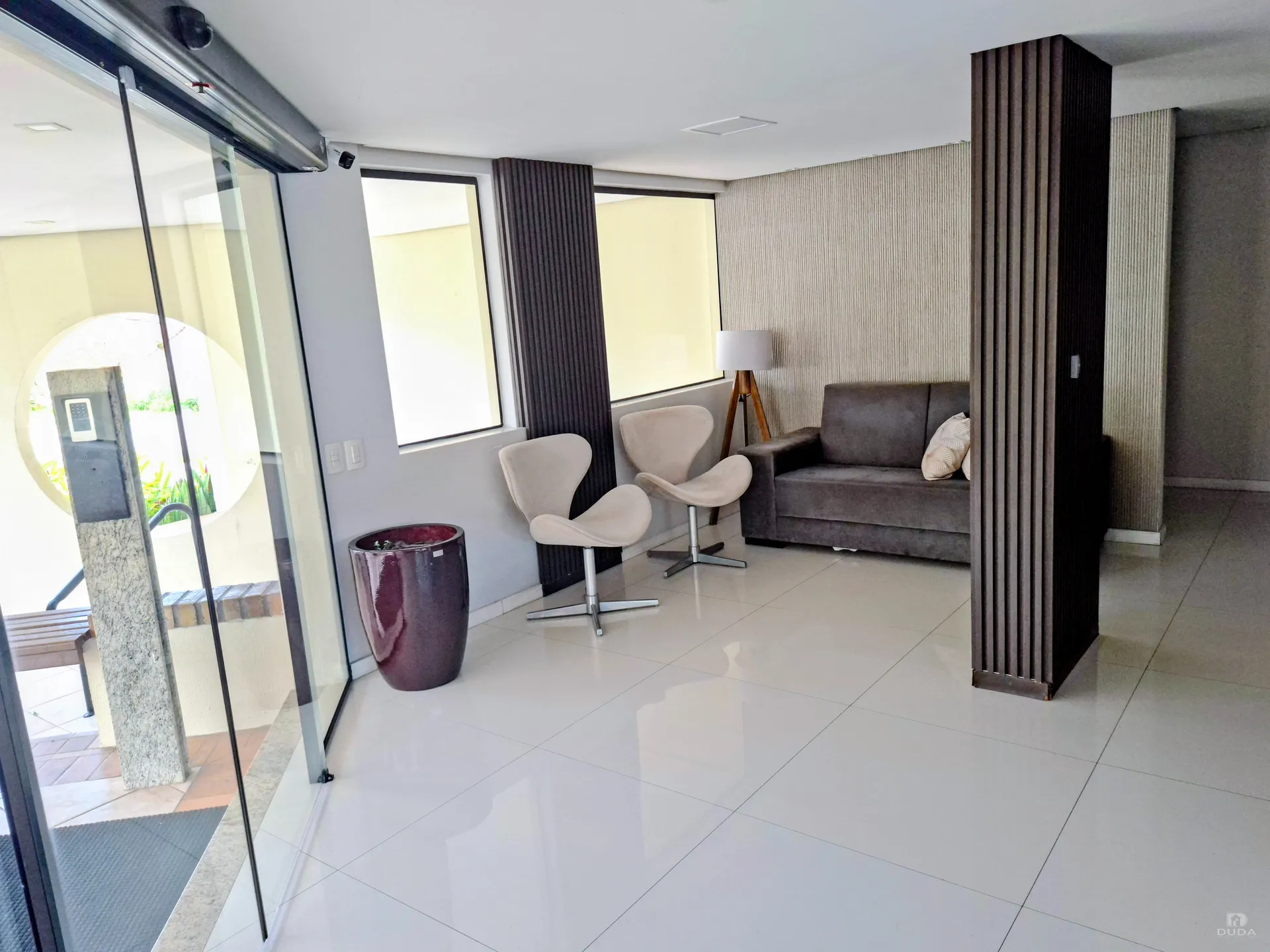 2-bedroom apartment, 1 with its own bathroom, 85 m² — photo 15