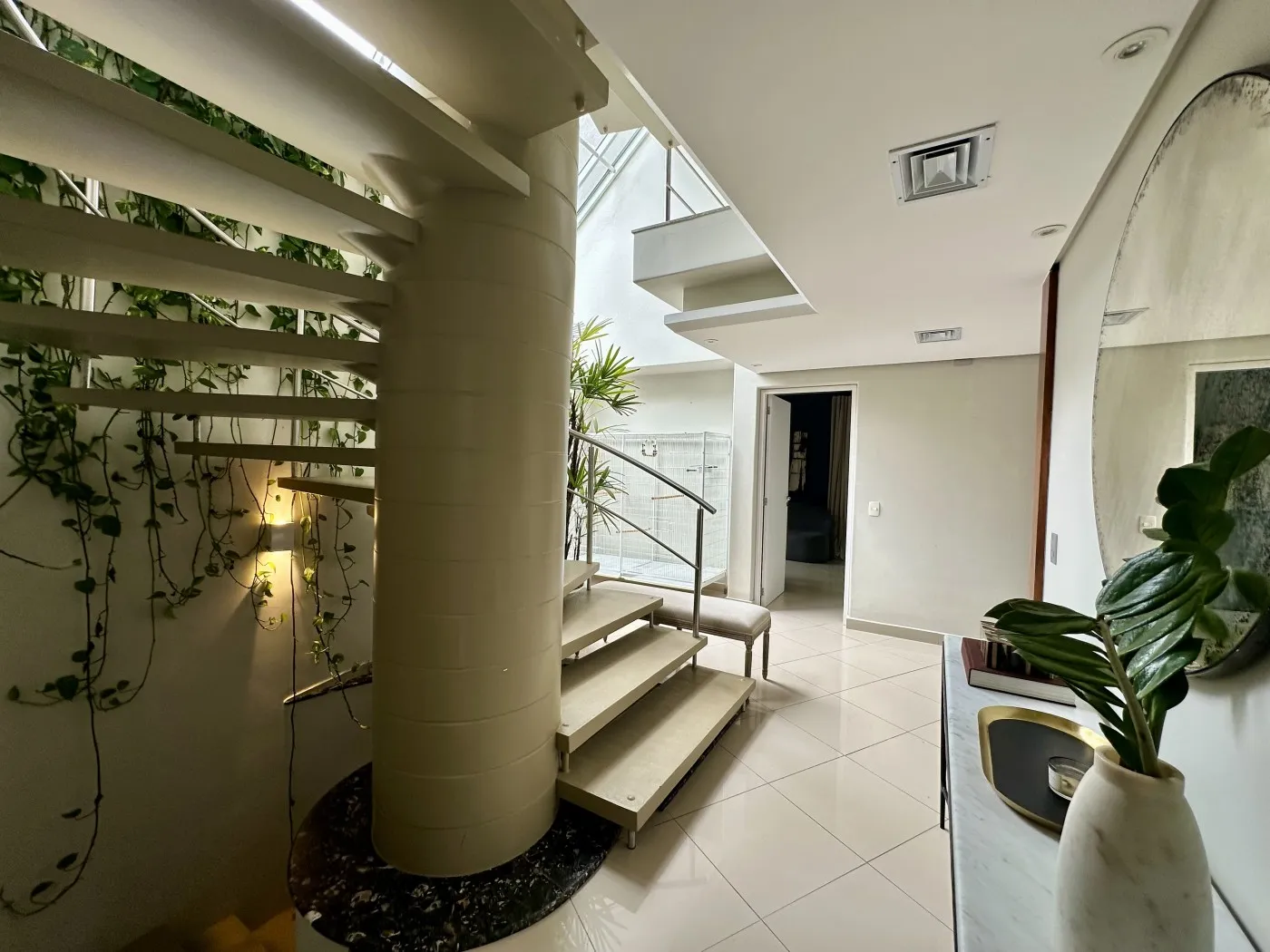 Посудомоечная машина и 5 спален: дом 700 м² — photo 35