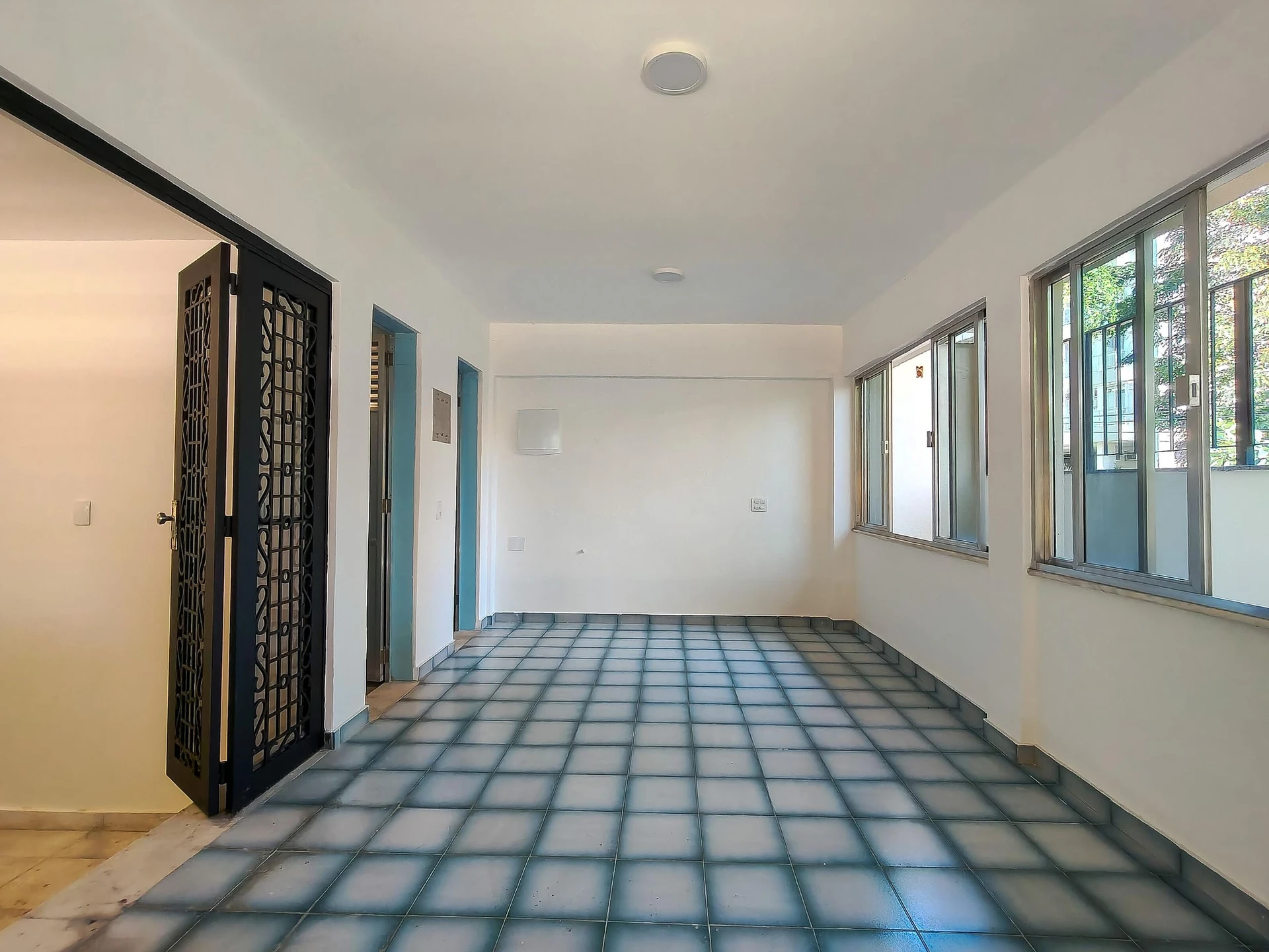House for rent with 5 bedrooms and 8 bathrooms — photo 15