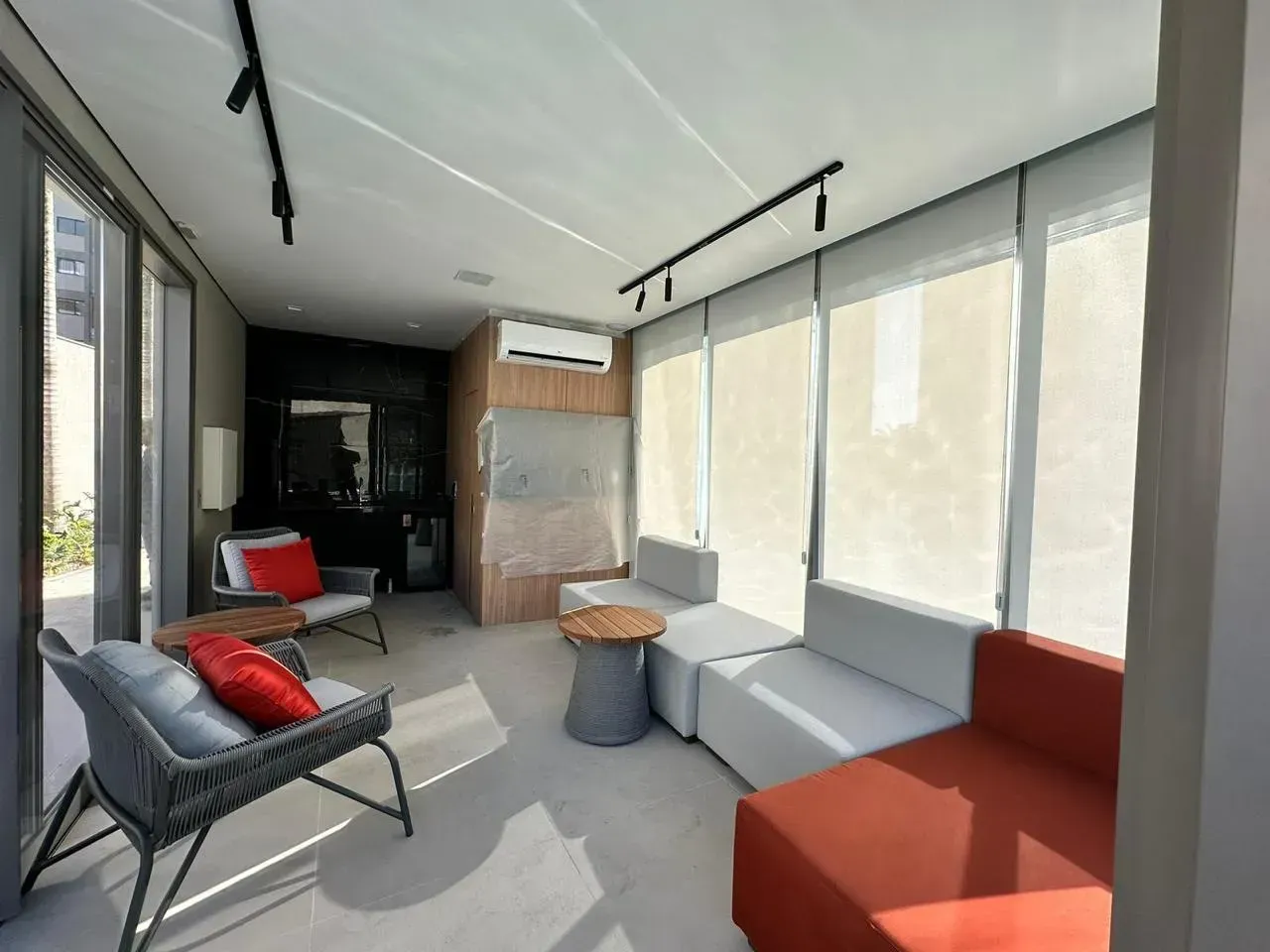 Apartamento mobiliado com 4 quartos e 5 banheiros — photo 72