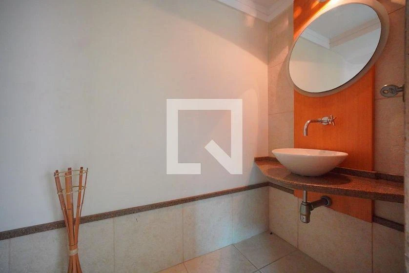 3 quartos e vista para a água: casa de 407 m² — photo 29