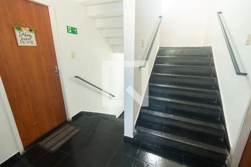 2-bedroom apartment with a separate closed kitchen — photo 32