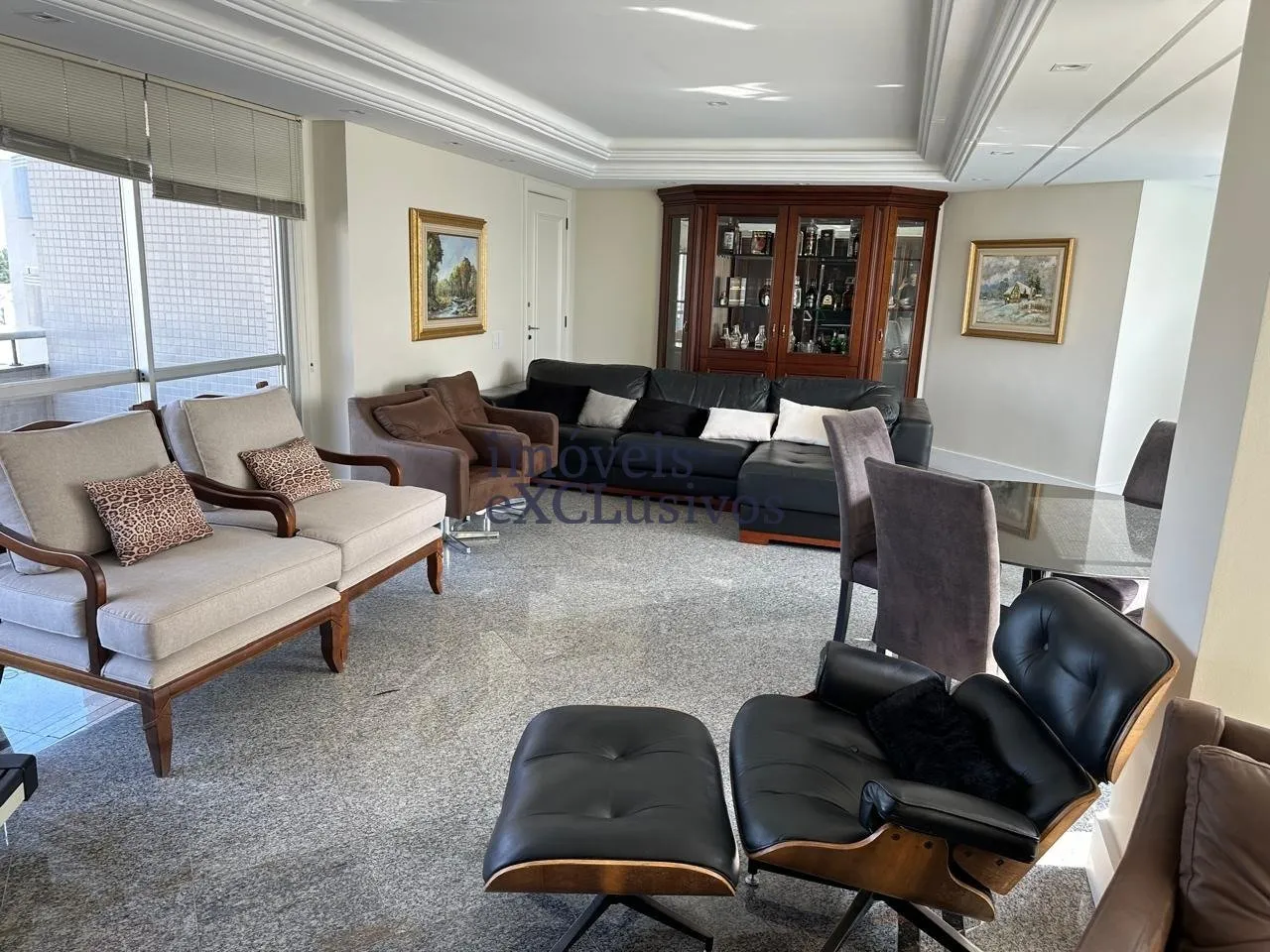 Furnished 4-bedroom apartment with 5 bathrooms — photo 33