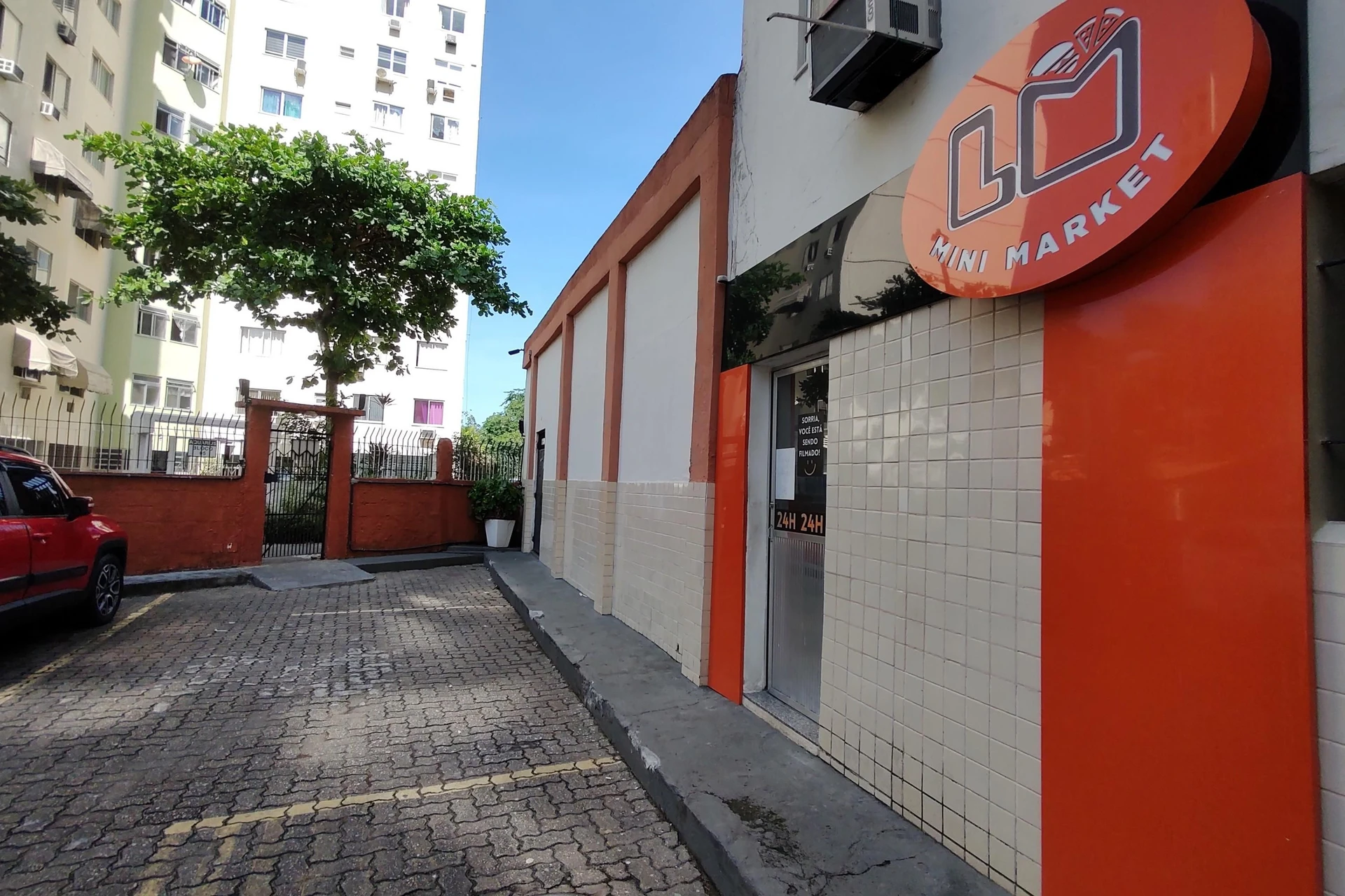 Пральна машина та 2 спальні: квартира 50 м² — photo 22