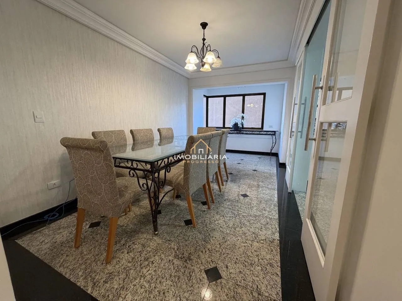3-bedroom apartment with a home office in Curitiba — photo 13