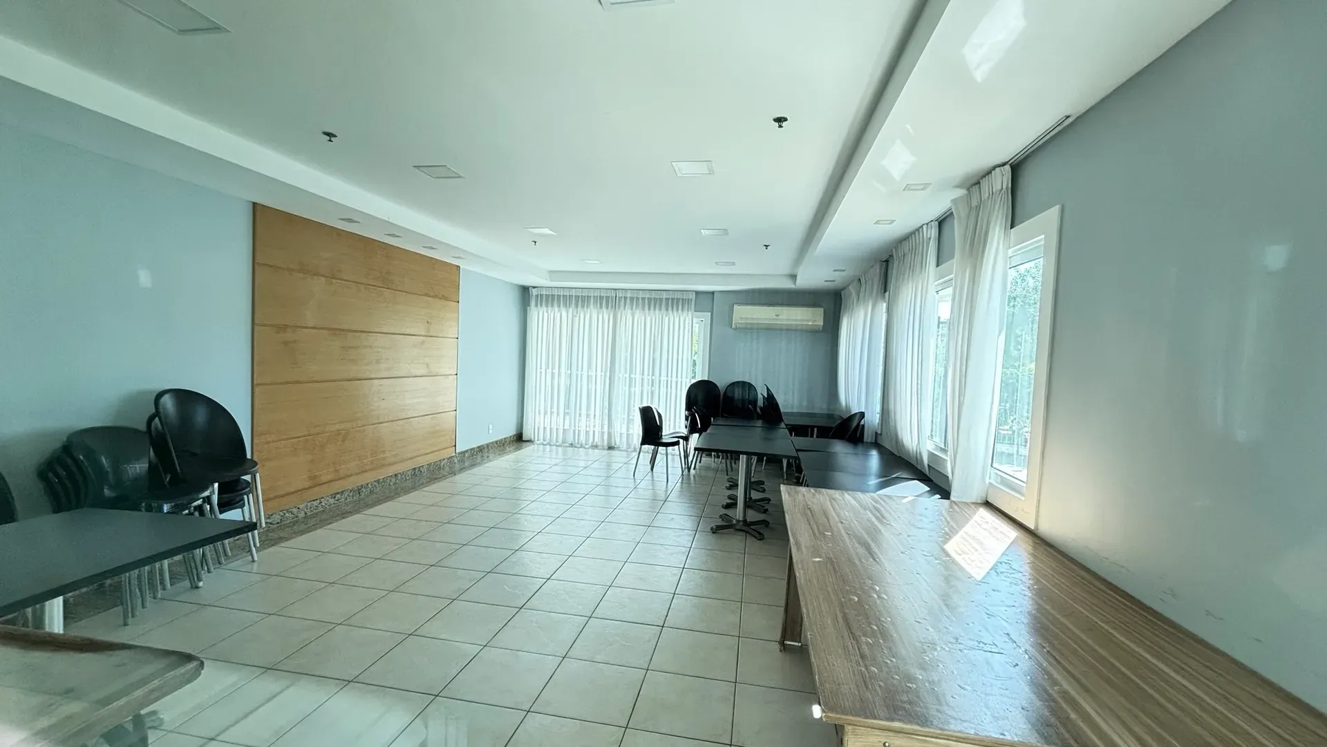 3-bedroom apartment in a building with a sauna — photo 33