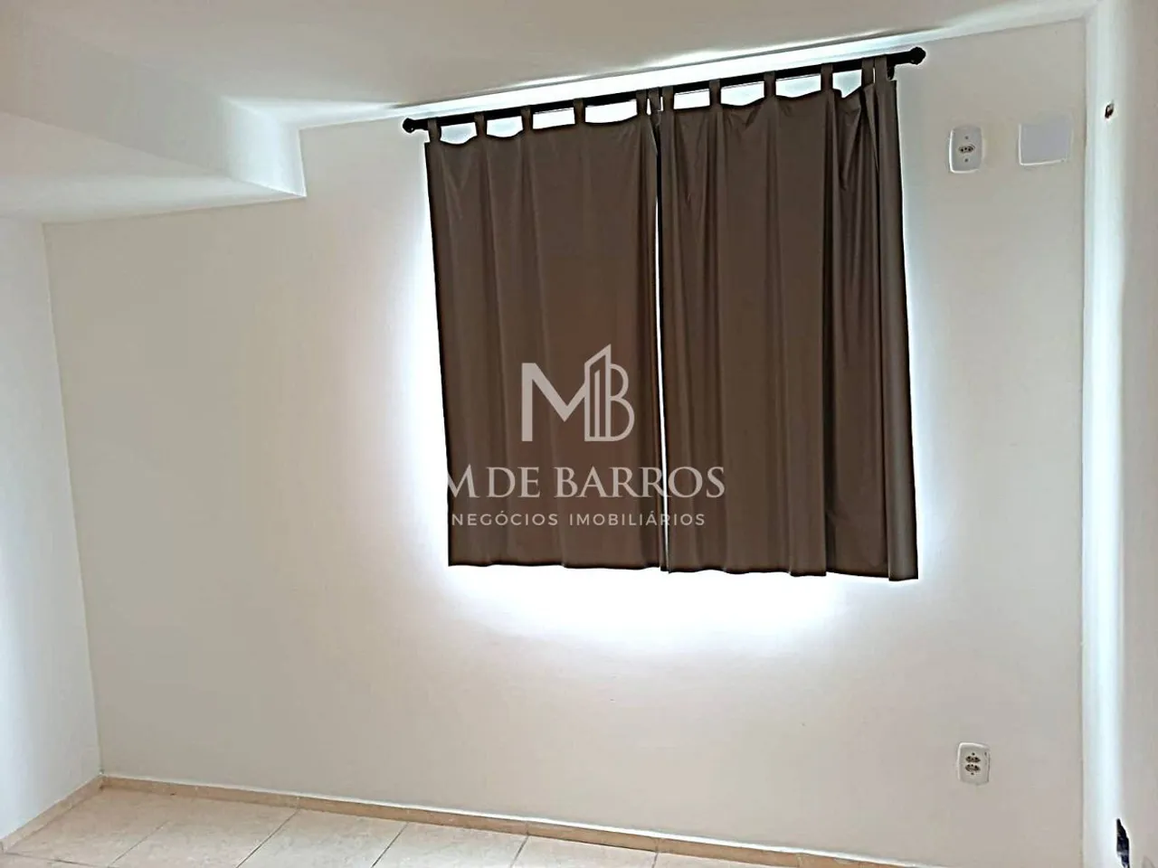 Apartamento sem mobília com 1 quarto e cozinha separada — photo 7