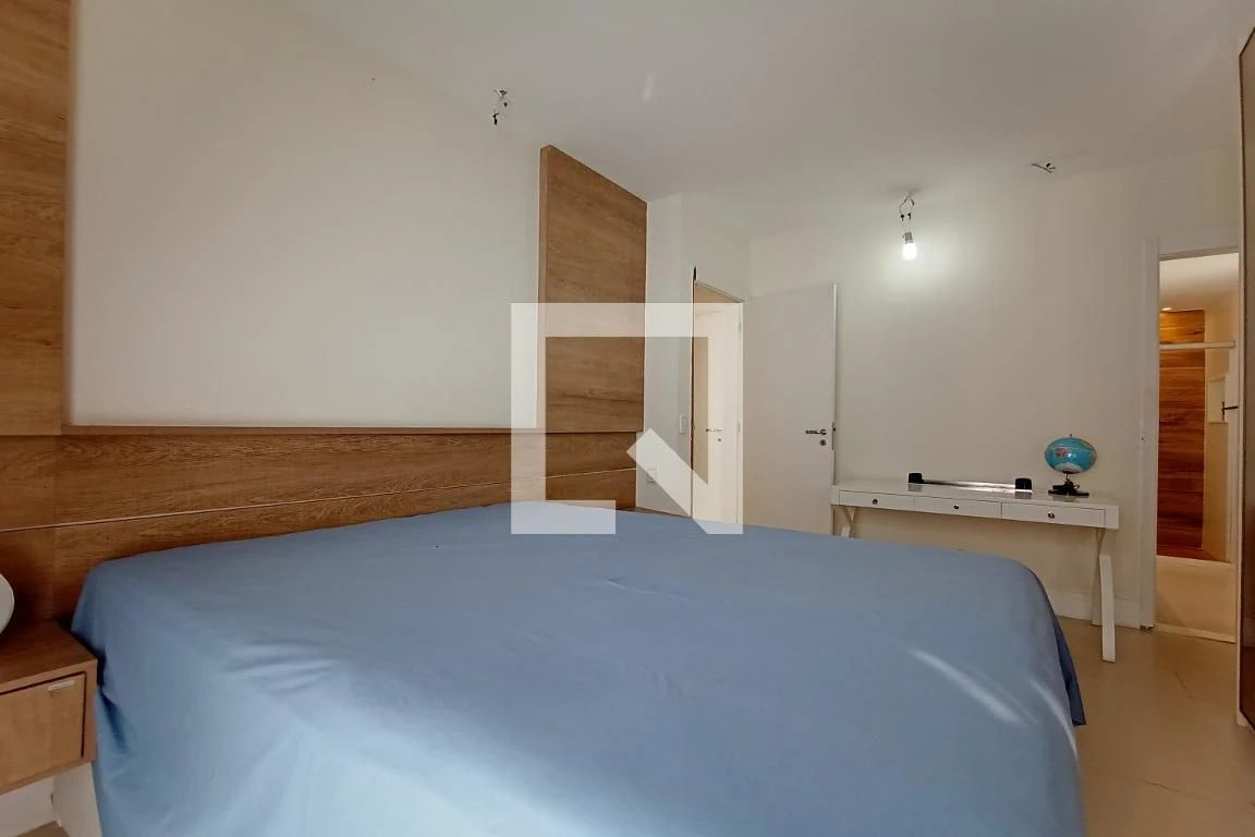 Furnished 3-bedroom apartment with 3 bathrooms and balcony — photo 34