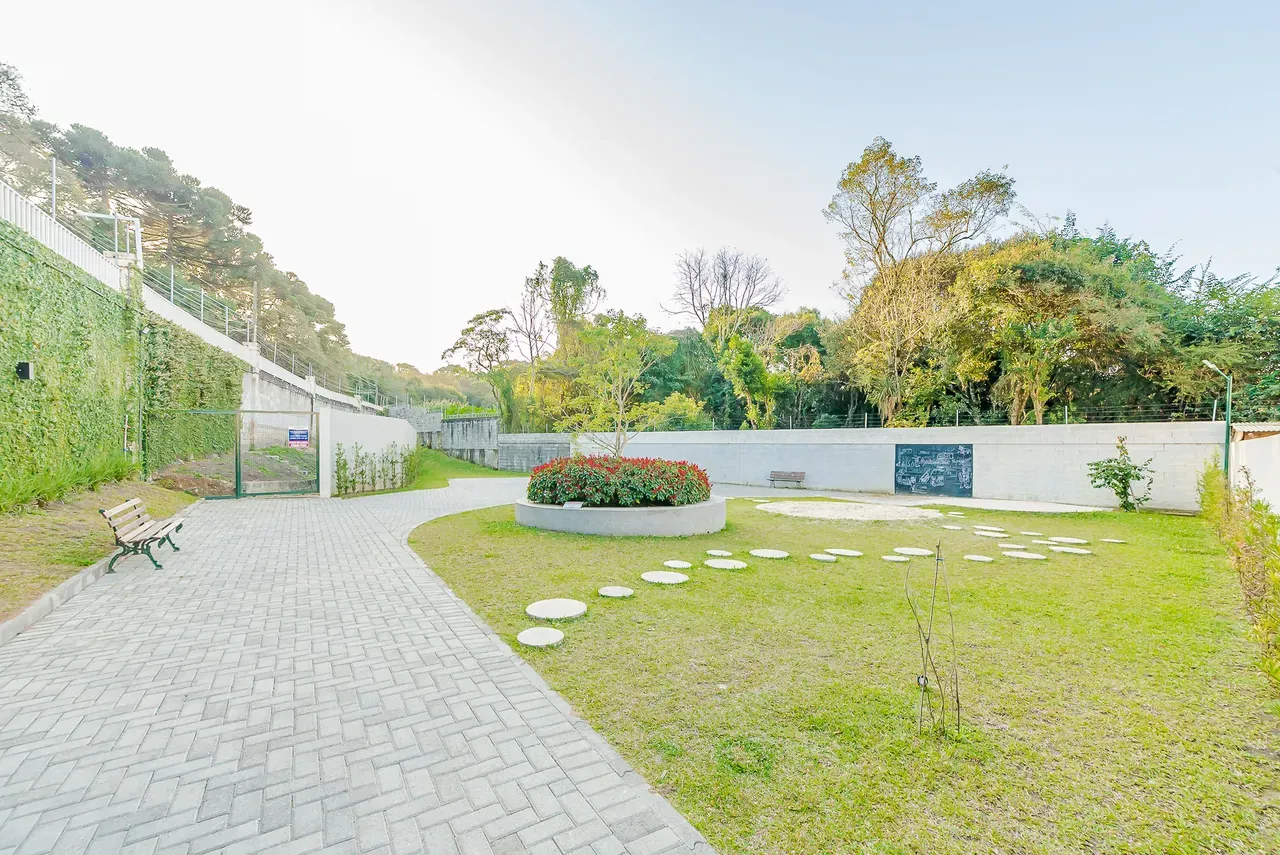 Furnished 140 m² house with 4 bedrooms and open-plan kitchen — photo 49