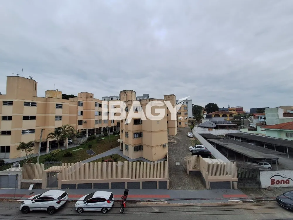 Furnished 93 m² apartment with 2 bedrooms and suite — photo 14