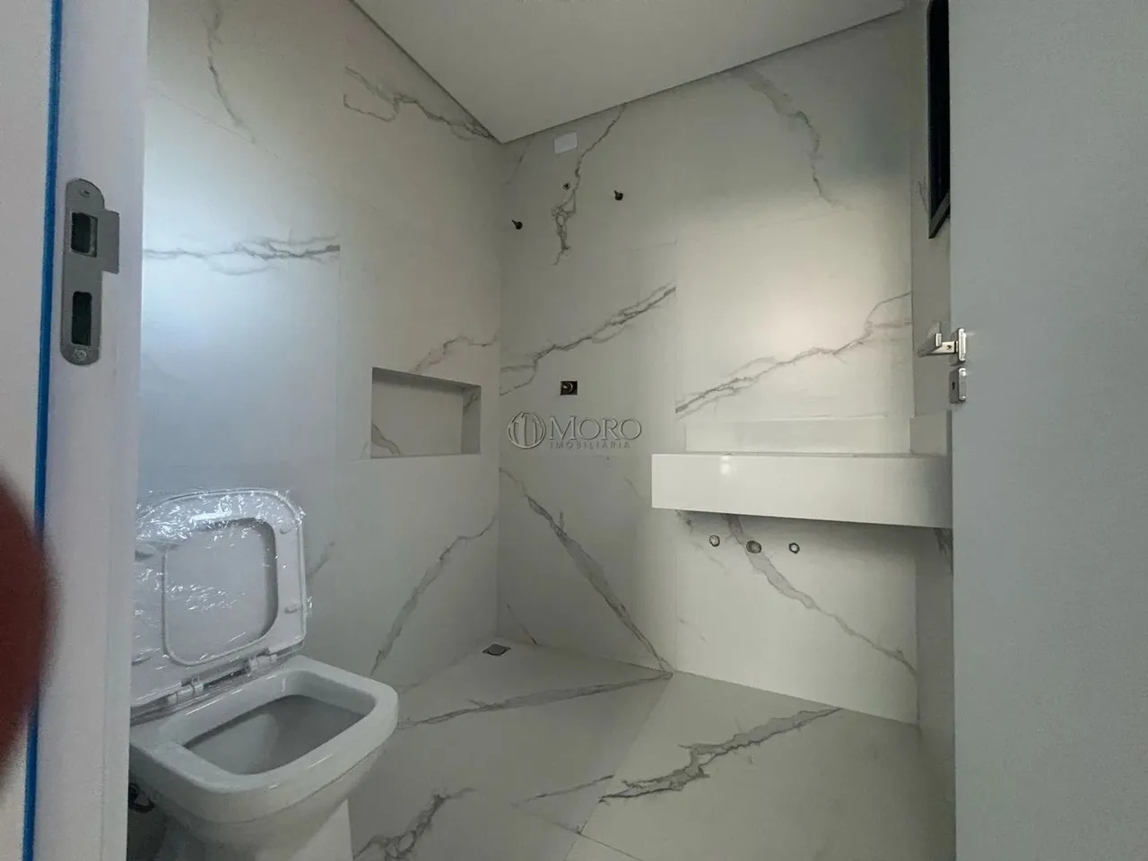 Будинок у кондомініумі з 3 спальнями та 243 м² — photo 9