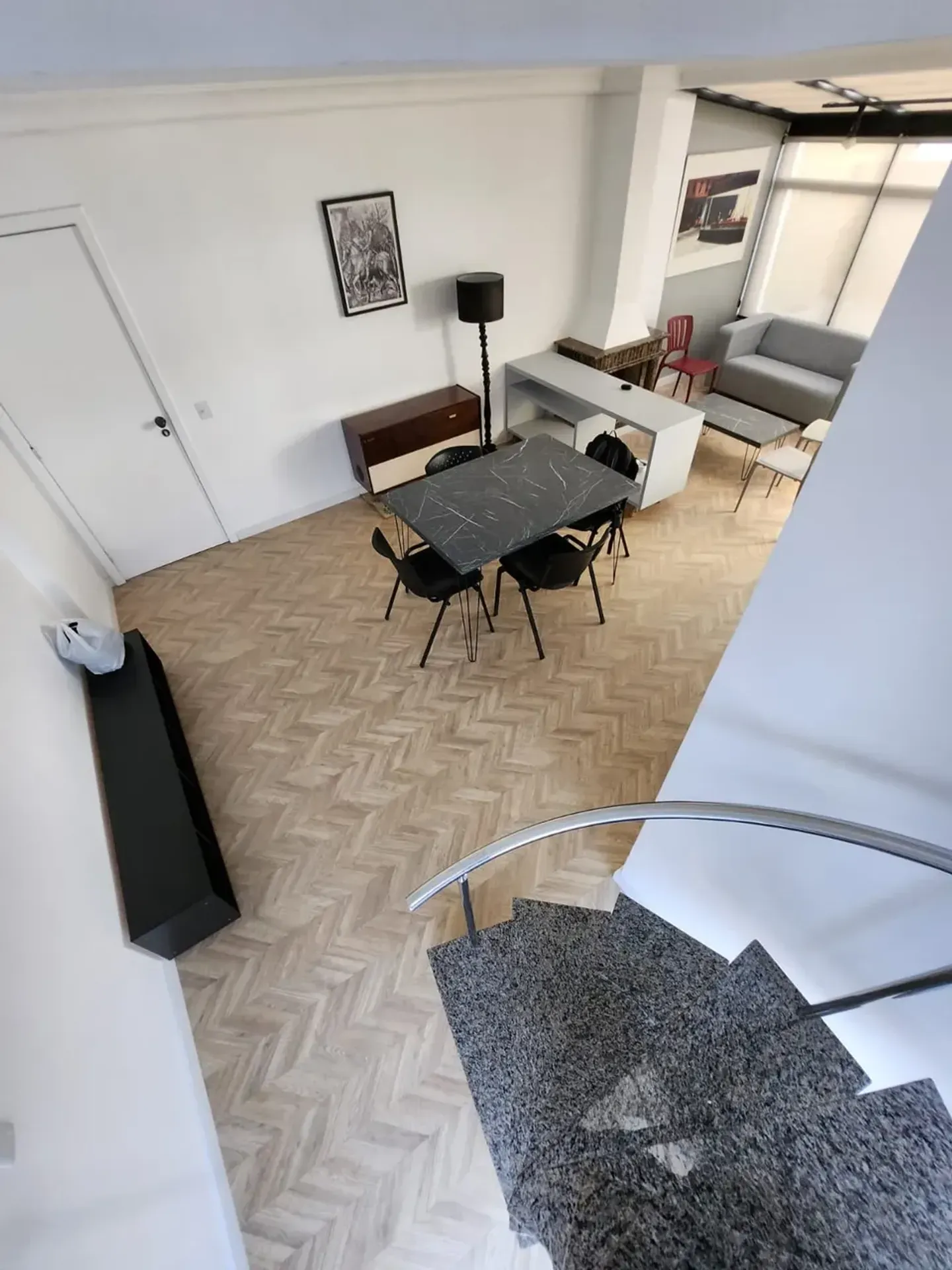Furnished apartment, 84 m², with a walk-in closet — photo 3