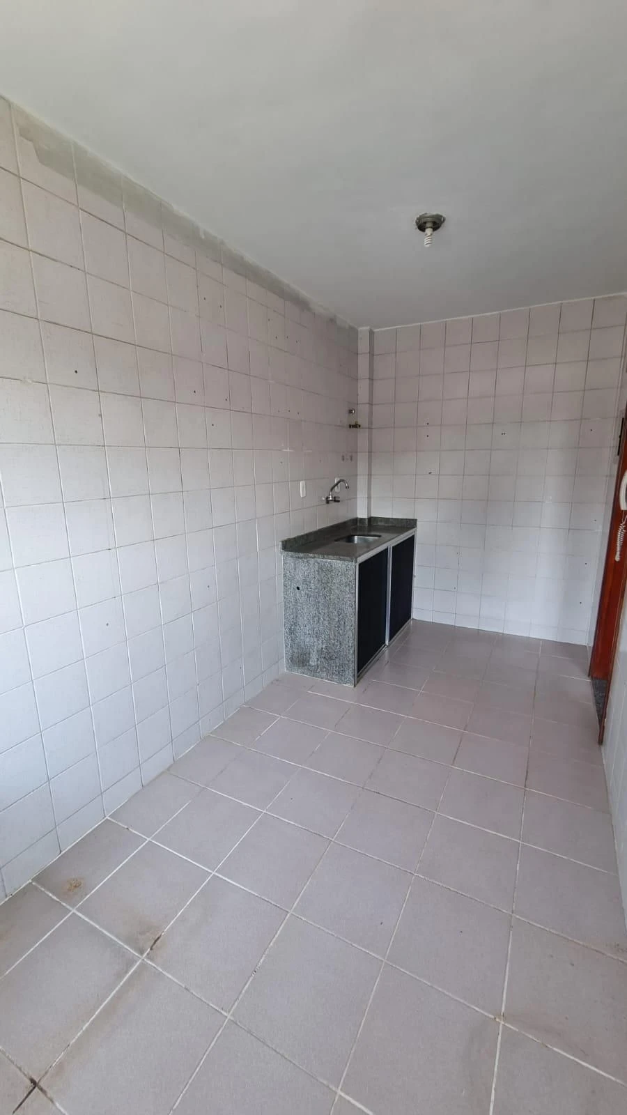 Apartment with 2 bedrooms and a closed kitchen