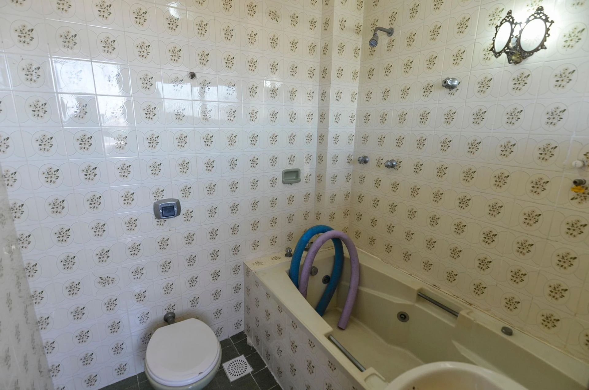 Unfurnished apartment with 3 bedrooms and 2 parking spots — photo 2