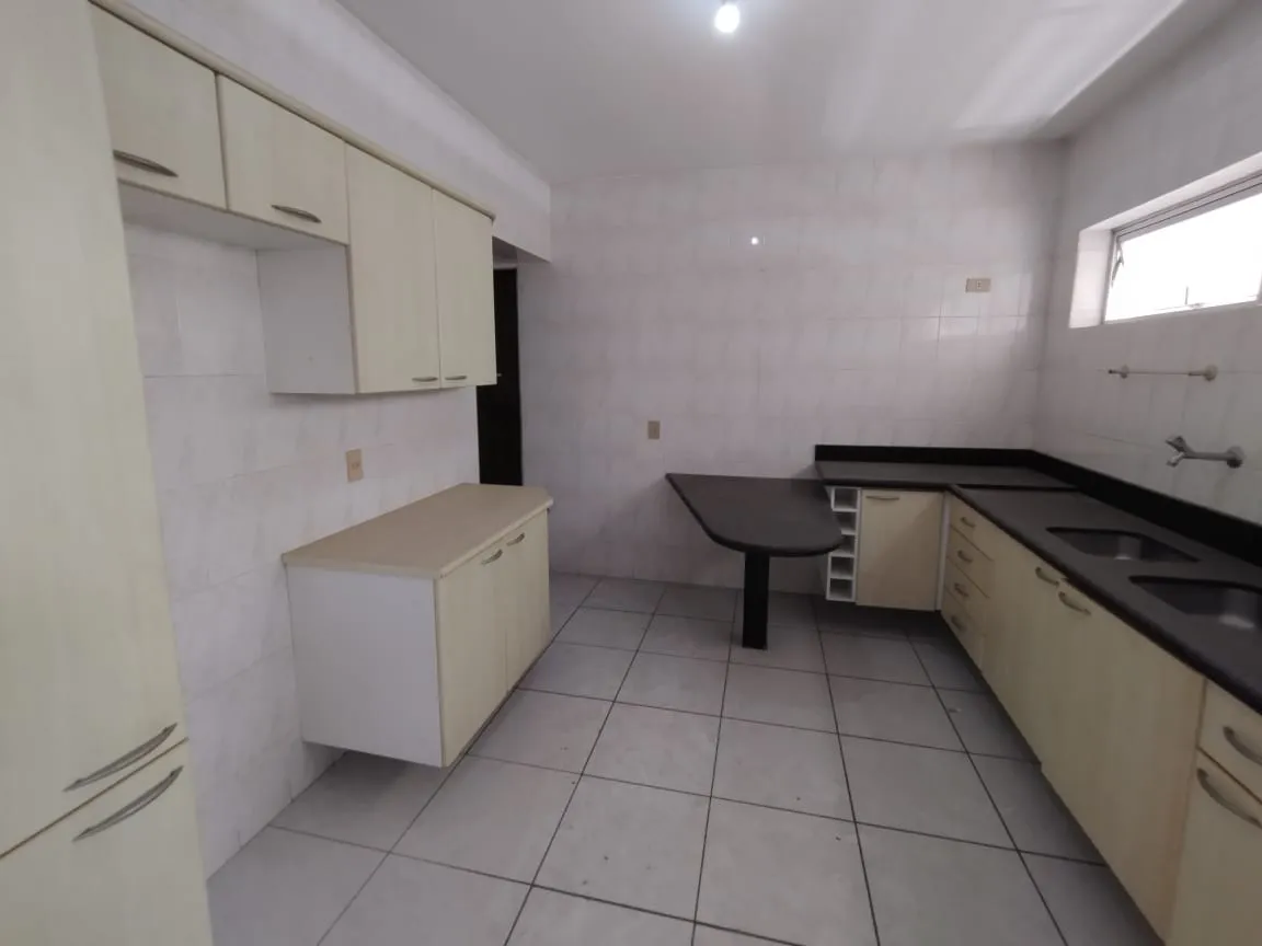 164 m² apartment with 3 bedrooms and 2 suites — photo 11